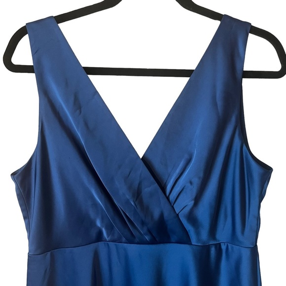 J. Crew Satin Fit and Flare Blue Surplice Neckline Dress Size 12 - Picture 4 of 8
